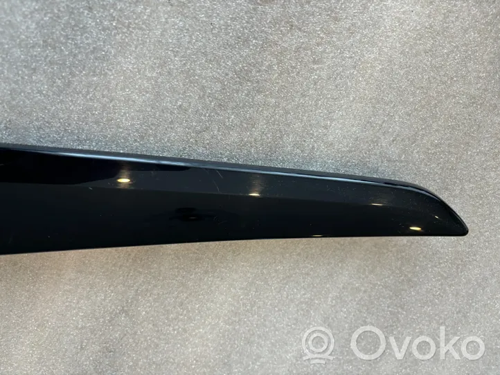 Mercedes-Benz C W204 Rivestimento del vano portaoggetti del cruscotto 2046801371