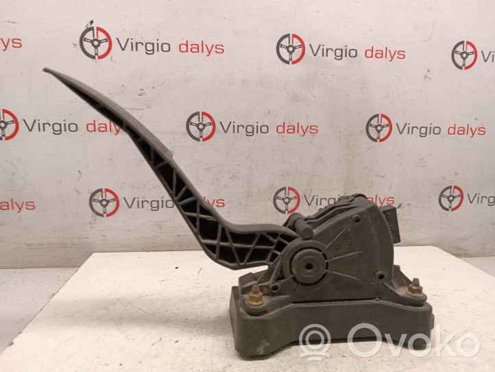 Nissan Navara D40 Accelerator throttle pedal 180025a000