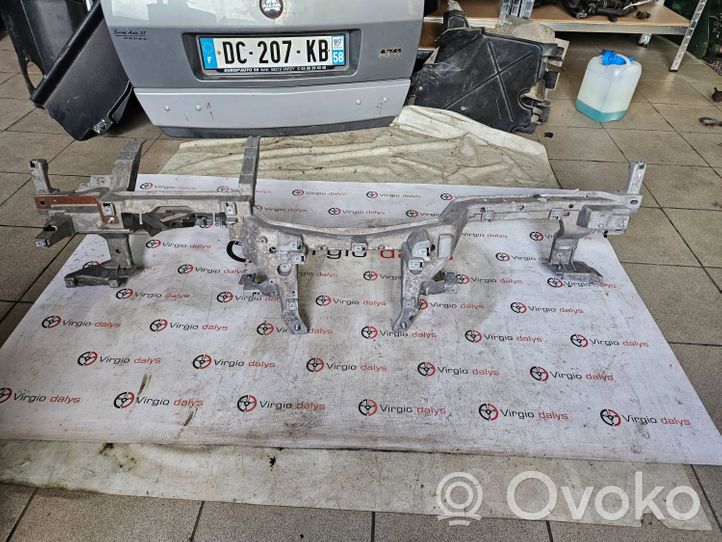 BMW 5 G30 G31 Balkis panelės tvirtinimo 40655514170518