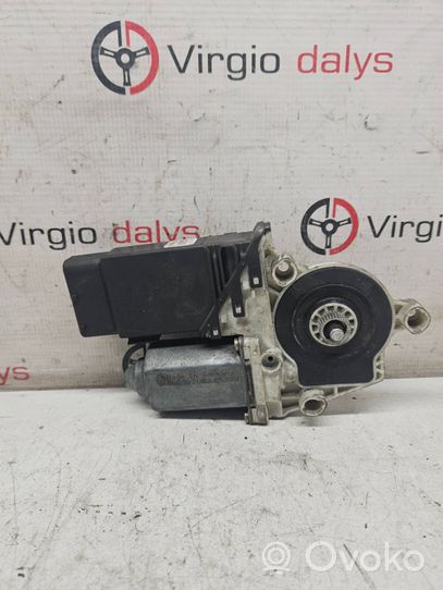 Volkswagen Bora Moteur de lève-vitre de porte avant 0536003502