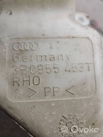 Volkswagen PASSAT B5 Windshield washer fluid reservoir/tank 3B0955453T