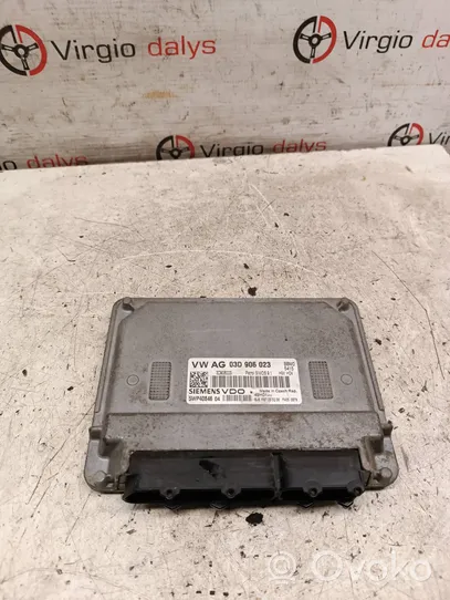 Volkswagen Polo IV 9N3 Unité de commande, module ECU de moteur 5WP4084604