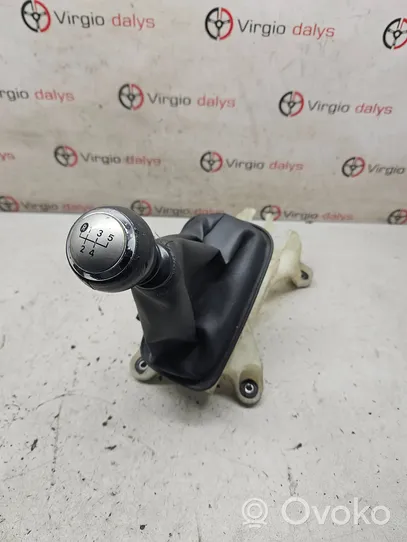 Toyota iQ Gear shifter/selector 