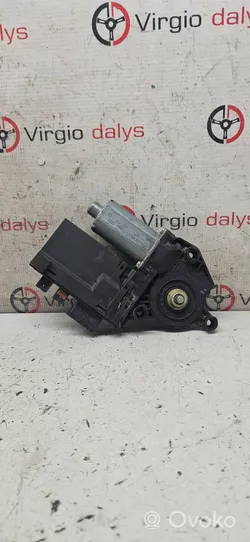 Peugeot 307 Moteur de lève-vitre de porte avant 9637130880