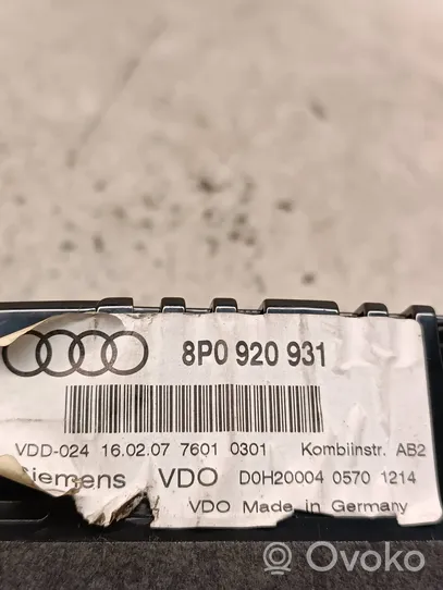 Audi A3 S3 8P Compteur de vitesse tableau de bord 8P0920931