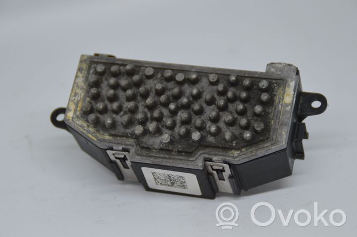 Audi A4 S4 B8 8K Fan control module 8K0820521