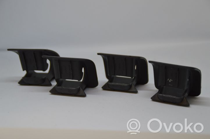 Volkswagen Jetta V ISOFIX cover 1K0887233