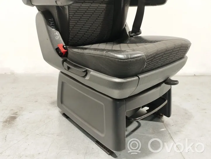 Volkswagen Multivan T5 Rear seat 