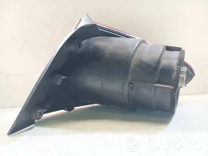 Seat Toledo III (5P) Ampoule, feu stop / feu arrière 5P5945111A