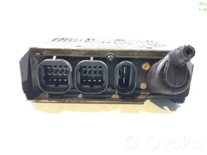 Opel Movano A Centralina/modulo motore ECU 7700311655