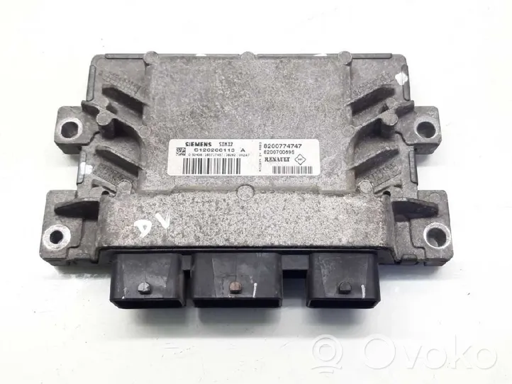 Renault Twingo III Centralina/modulo motore ECU 8200774747