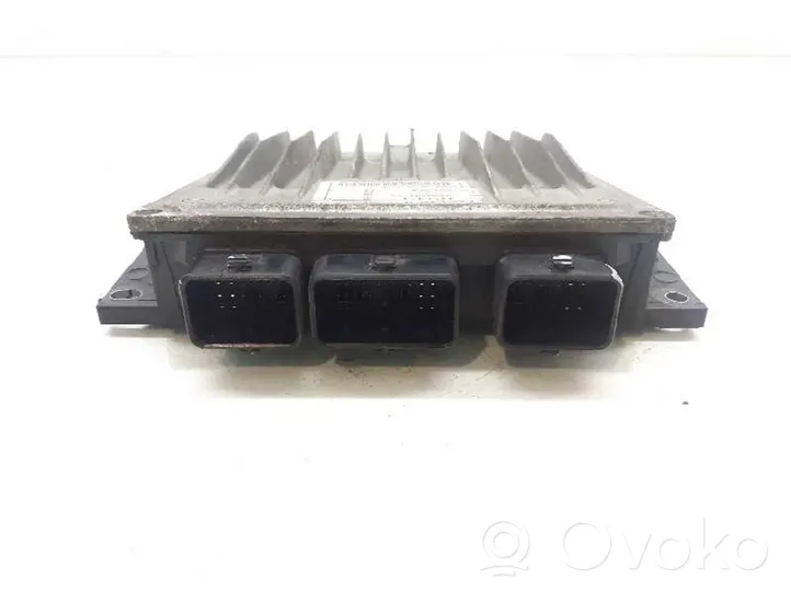 Nissan Kubistar Unité de commande, module ECU de moteur 2261100Q2C