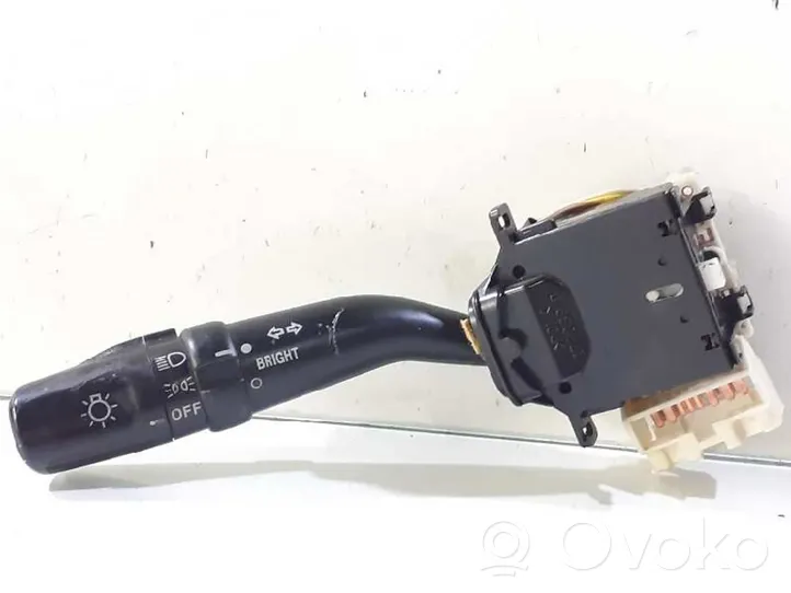 Subaru Impreza II Interruttore di regolazione dell’illuminazione del quadro 83115FE030