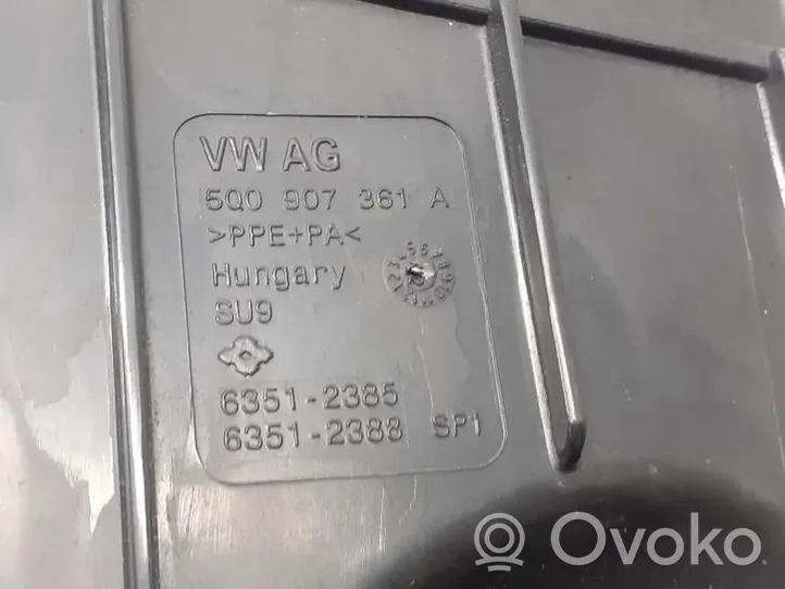 Volkswagen Golf SportWagen Ramka / Moduł bezpieczników 5Q0907361A