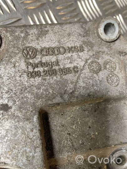 Audi A6 S6 C5 4B Staffa di montaggio del compressore dell’A/C 038260885C