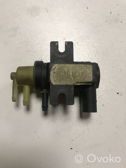 Audi A3 S3 A3 Sportback 8P Solenoidinis vožtuvas 1K0906627A