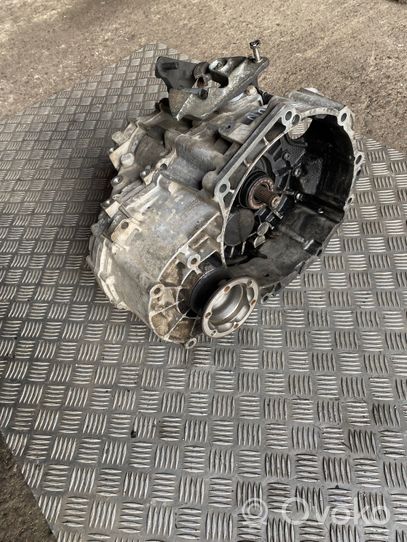 Volkswagen PASSAT B6 Scatola del cambio manuale a 6 velocità KDN