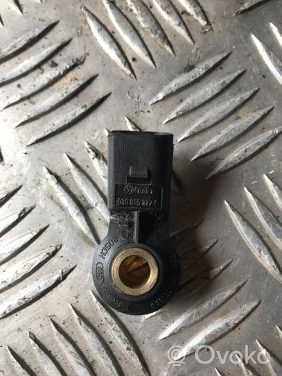 Audi A4 S4 B7 8E 8H Detonācijas sensors 030905377C