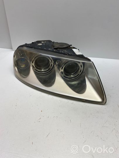 Volkswagen Touareg I Lampa przednia 7L6941016