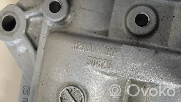 Mazda 6 Pompe à huile R2AA11700