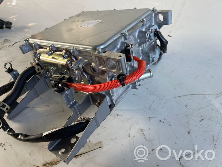 Mitsubishi Outlander Convertisseur / inversion de tension inverseur W005T70271