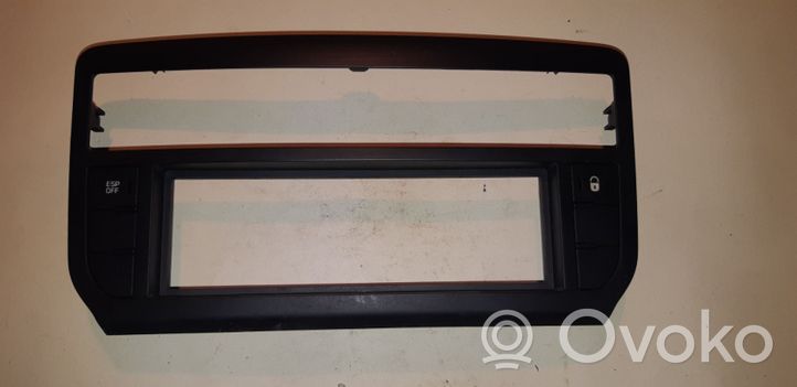 Citroen C5 Radion/GPS-laitteen pääyksikön kehys 9682459377