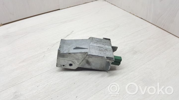 Ford Focus Blokada kolumny kierownicy 8M513F880gd