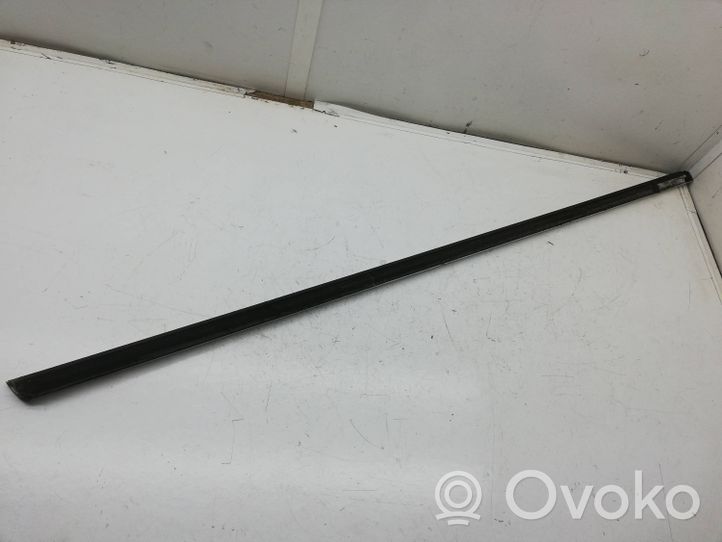 Volvo V70 Rubber seal front door window/glass 