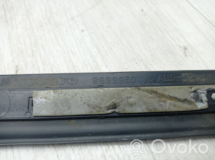 Volvo V70 Etuoven kynnyksen suojalista 8659960