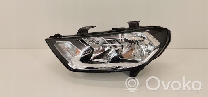 Audi A1 Передняя фара 82A941003