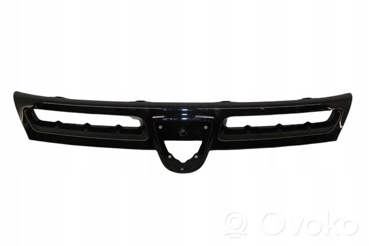 Dacia Duster Maskownica / Grill / Atrapa górna chłodnicy 620789130R