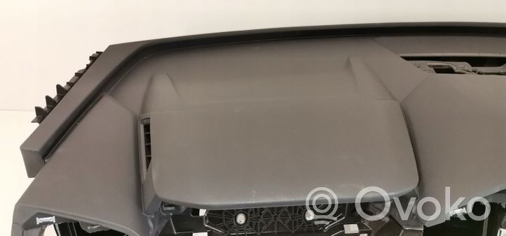 Audi Q4 Sportback e-tron Deska rozdzielcza 89B857001