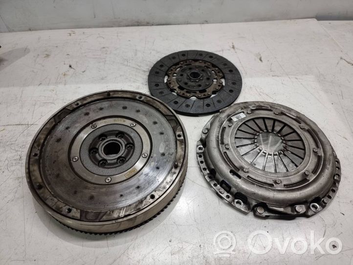 Volvo V60 Volant moteur bi-masse 31325408