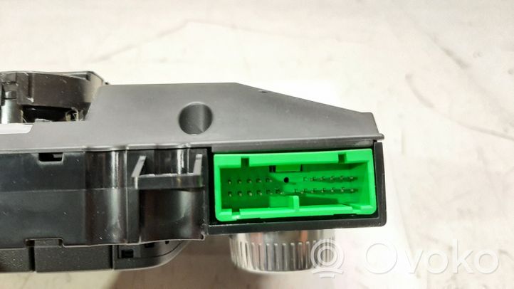 Volvo V60 Console centrale, commande de multimédia l'unité principale 31398587