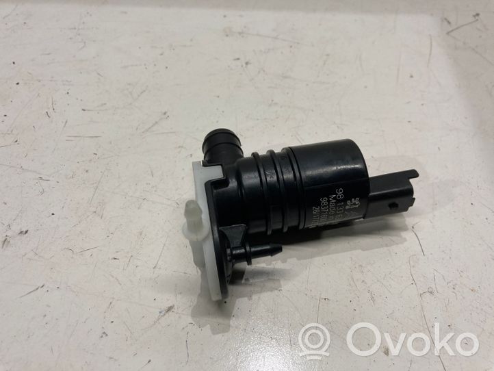 Peugeot 3008 II Pompe de lave-glace de pare-brise 9813363380