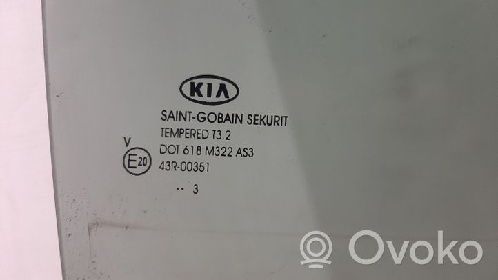 KIA Sportage Vetro del finestrino della portiera posteriore 834213U010A