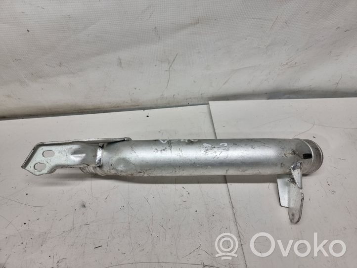 Volvo V40 Tube d'admission de tuyau de refroidisseur intermédiaire 31370060