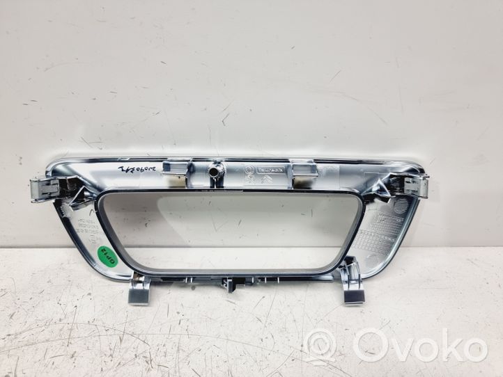 Citroen C5 Aircross Front door interior handle trim 98201310VB