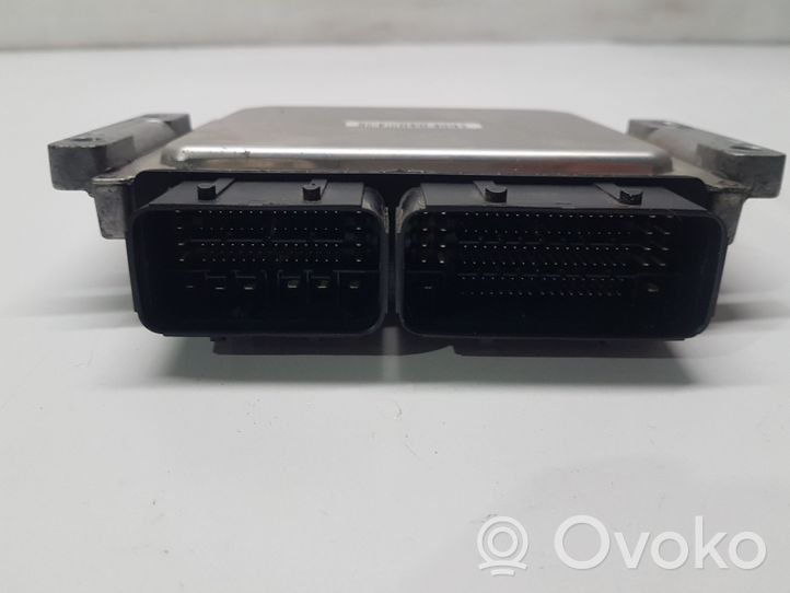 Peugeot 5008 II Sterownik / Moduł ECU 9818035080