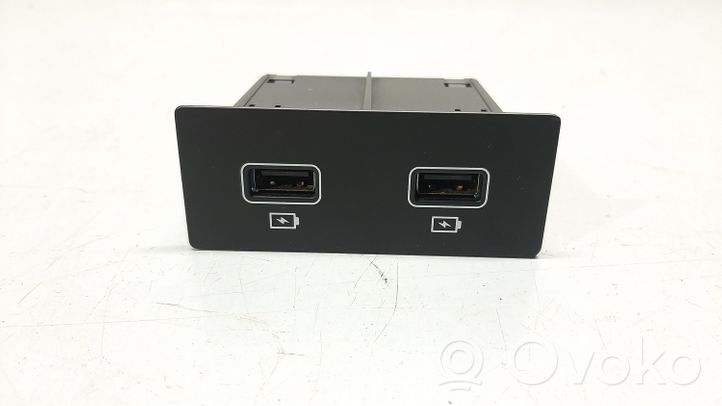 Renault Arkana Connettore plug in USB 280230033R