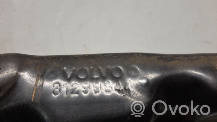 Volvo V70 Putoplastas sparno 31299844