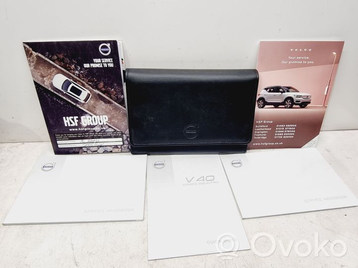 Volvo V40 Cross country Owners service history hand book TP19028