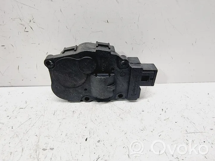 Volvo V40 Motor/activador trampilla de calefacción 31418935