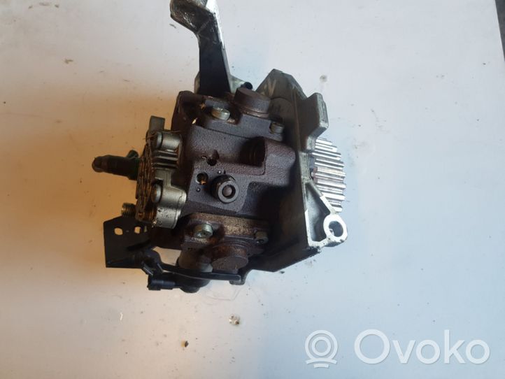 Citroen C4 II Picasso Pompe d'injection de carburant à haute pression 0445010102