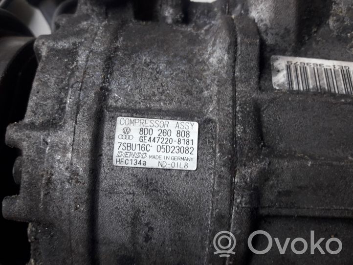 Volkswagen PASSAT B5.5 Ilmastointilaitteen kompressorin pumppu (A/C) 8D0260808