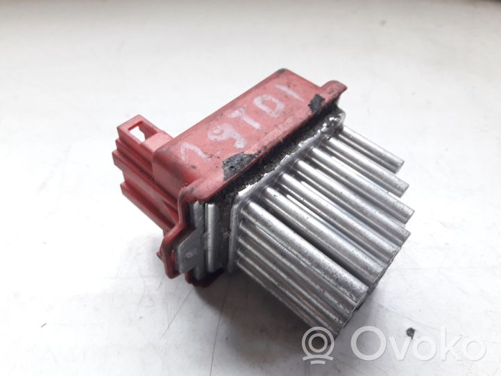 Audi A4 S4 B5 8D Heater blower fan relay 