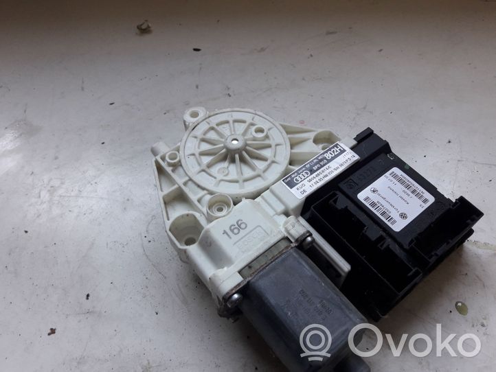 Audi A3 S3 8P Moteur de lève-vitre de porte avant 8P0959