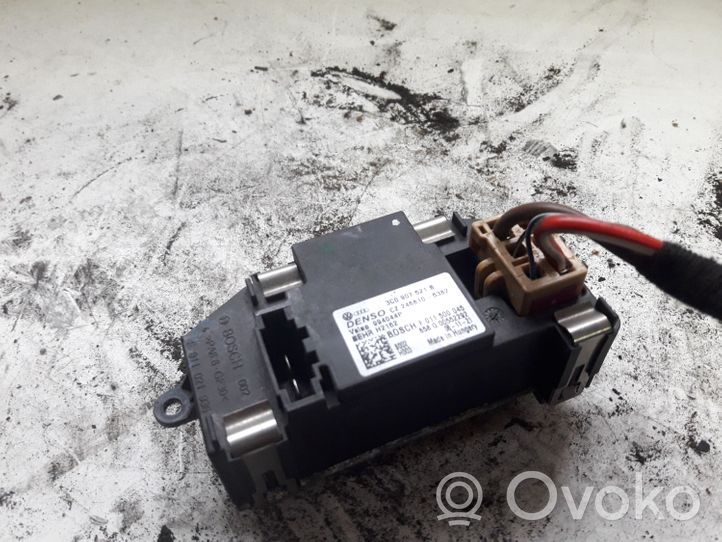 Volkswagen PASSAT B6 Heater blower fan relay 3C0907521B