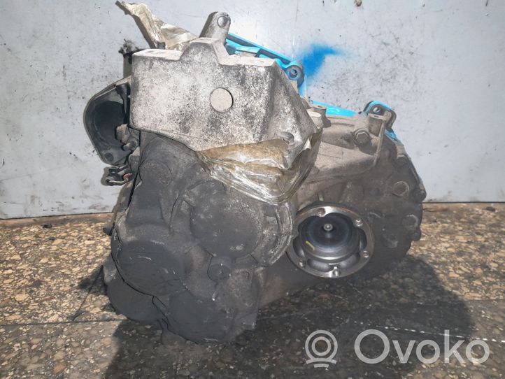 Volkswagen Bora Manual 6 speed gearbox 02M301103D