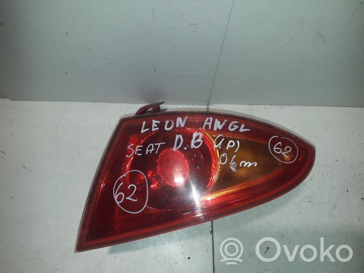 Seat Leon (1P) Lampa tylna 1P0945257B